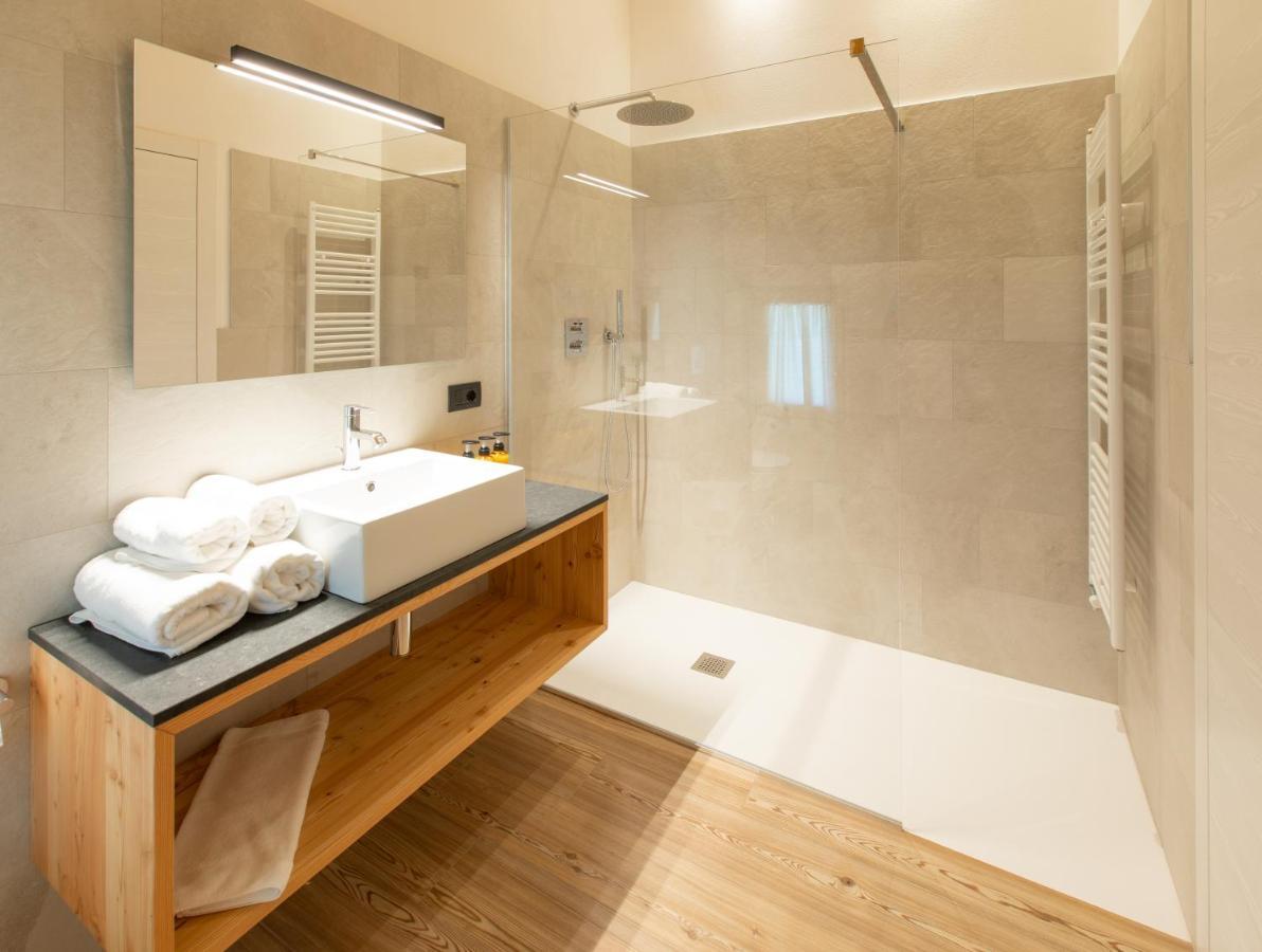 Brenta Rosso - Charme Apartments ไฟเดลลาปากาเนลลา ภายนอก รูปภาพ